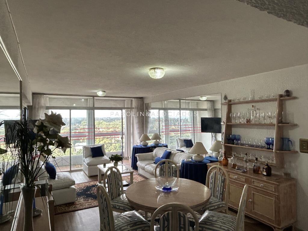 Vendo Apto En Torre Marfil de 2 dormitorios en .