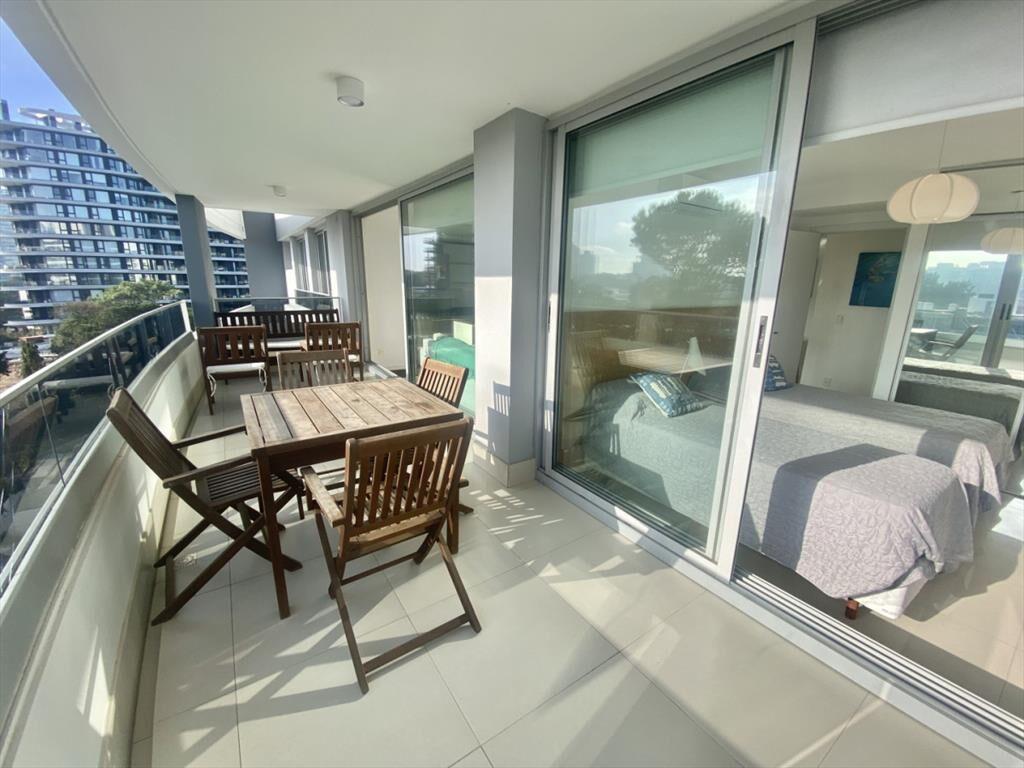 VENTA DE APARTAMENTO 2 DORMITORIOS  Y SERVICIO -