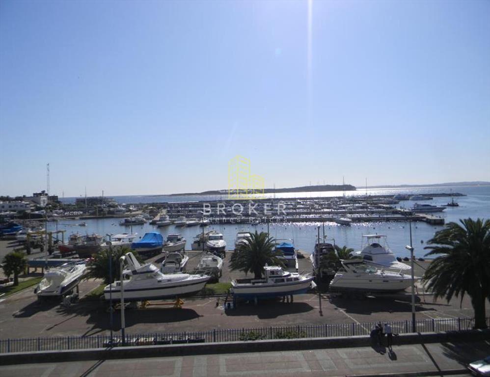 Apartamento en venta, puerto Punta del Este.