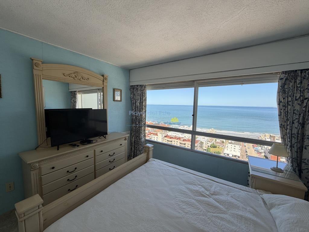 Apartamento en Venta de 2 Dormitorios en La , del