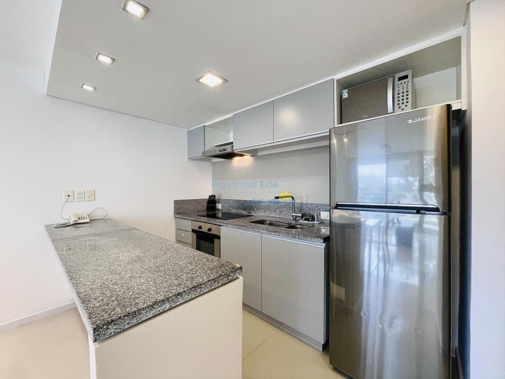 Moderno Apartamento de 2 Dormitorios sobre a de