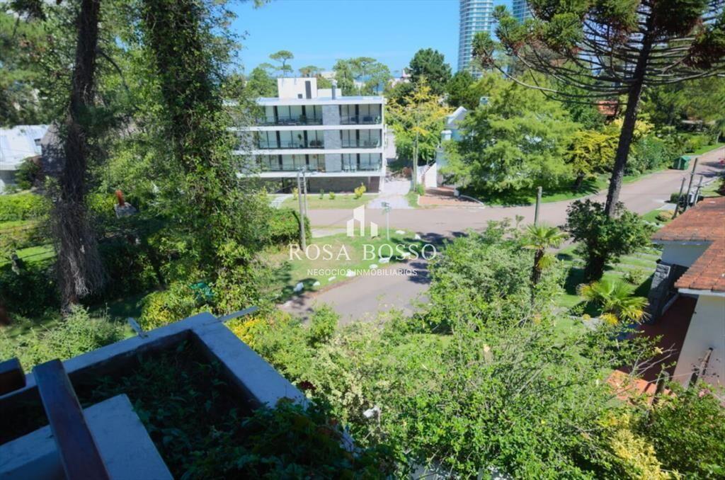 Apartamento en Venta 3 Dormitorios Playa Mansa