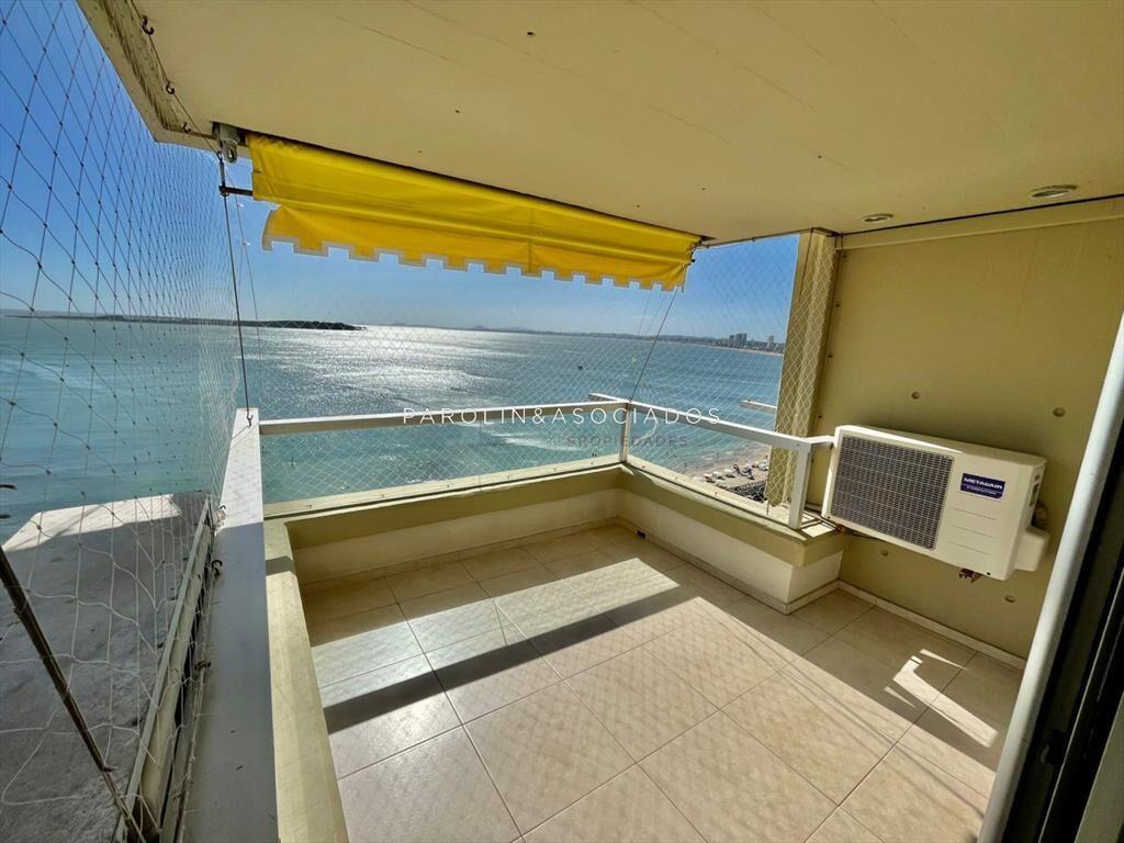 Departamento en Venta de 3 Dormitorios Playa del