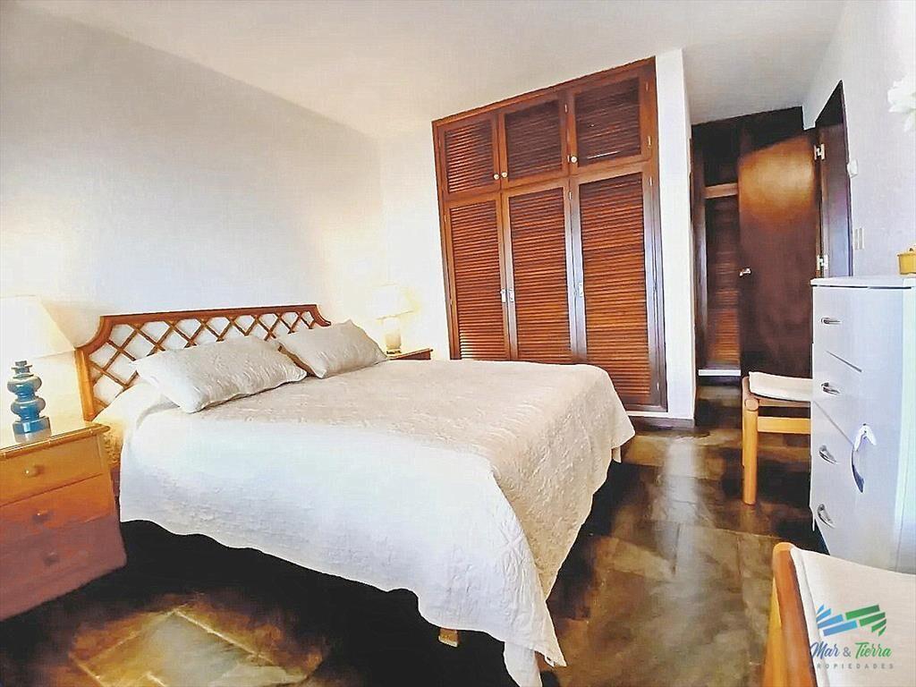 Venta de apartamento sobre playa Brava 1 en 2