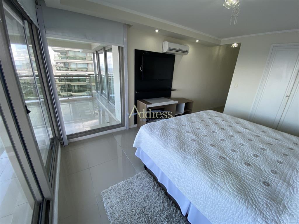 Apartamento en Punta del Este, Brava