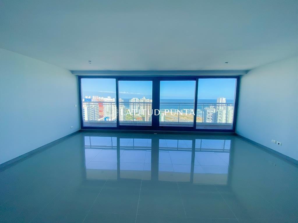 Piso alto en Brava, 2 dormitorios