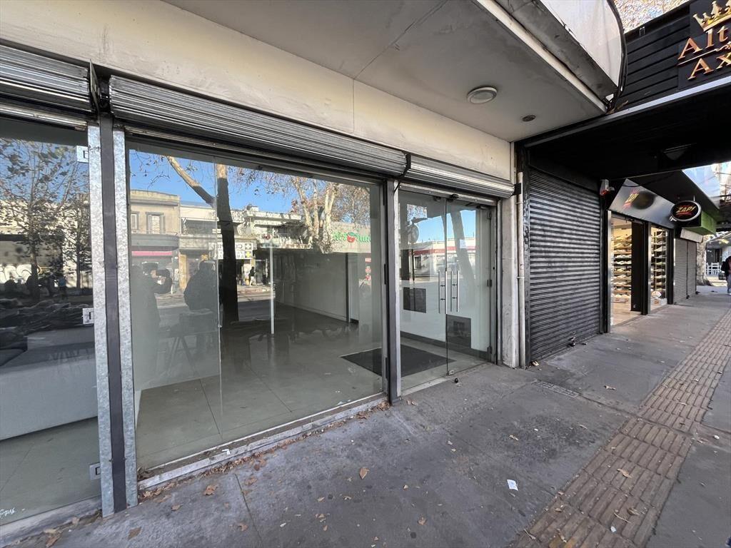 Alquiler Local Comercial 8 Octubre y Forteza BAJO DE PRECIO