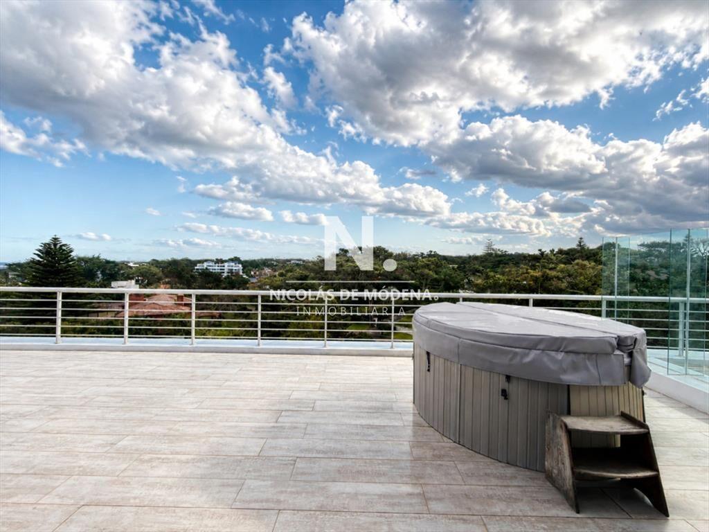 En venta apartamento de 3 dormitorios en Brava, Punta del E