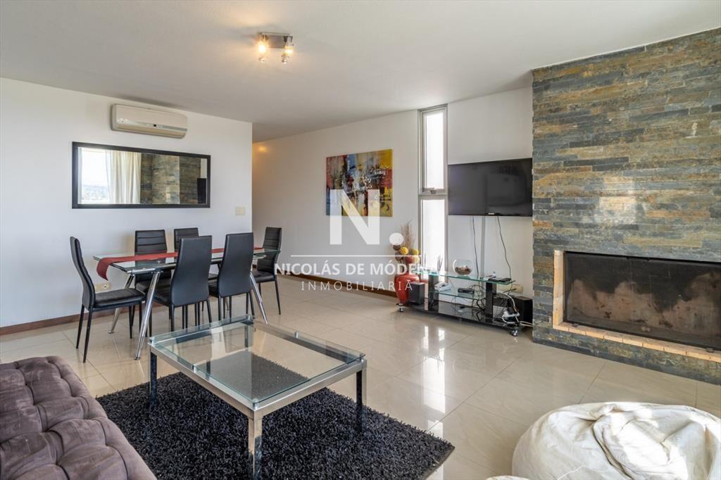 Vende apartamento a metros del mar, de 2 en Punta