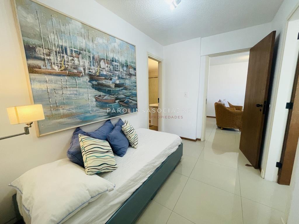 Apartamento en venta de 2 dormitorios en Punta