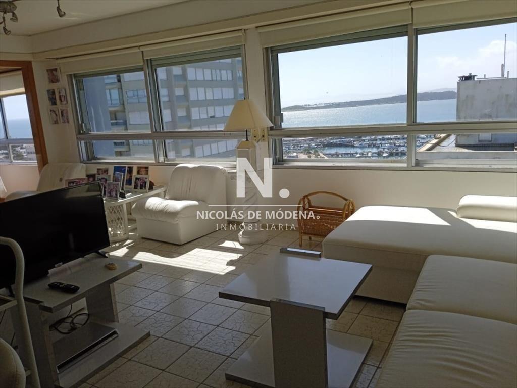 Apartamento en Peninsula, 3 dormitorios *