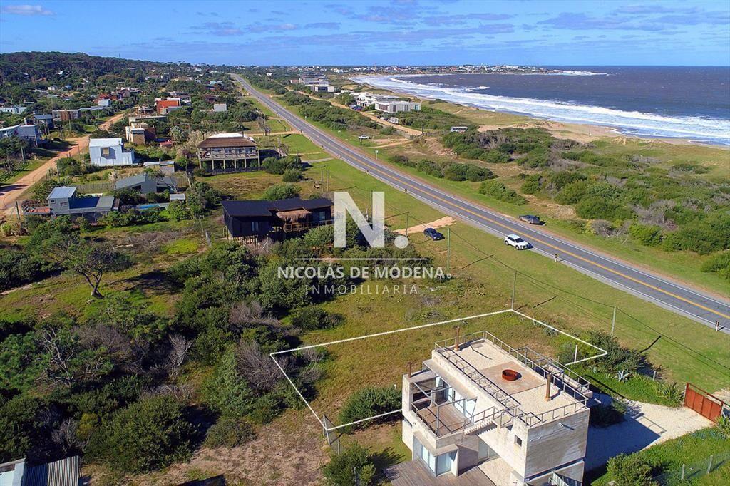 En venta lote de terreno de 457m2 en la Juanita