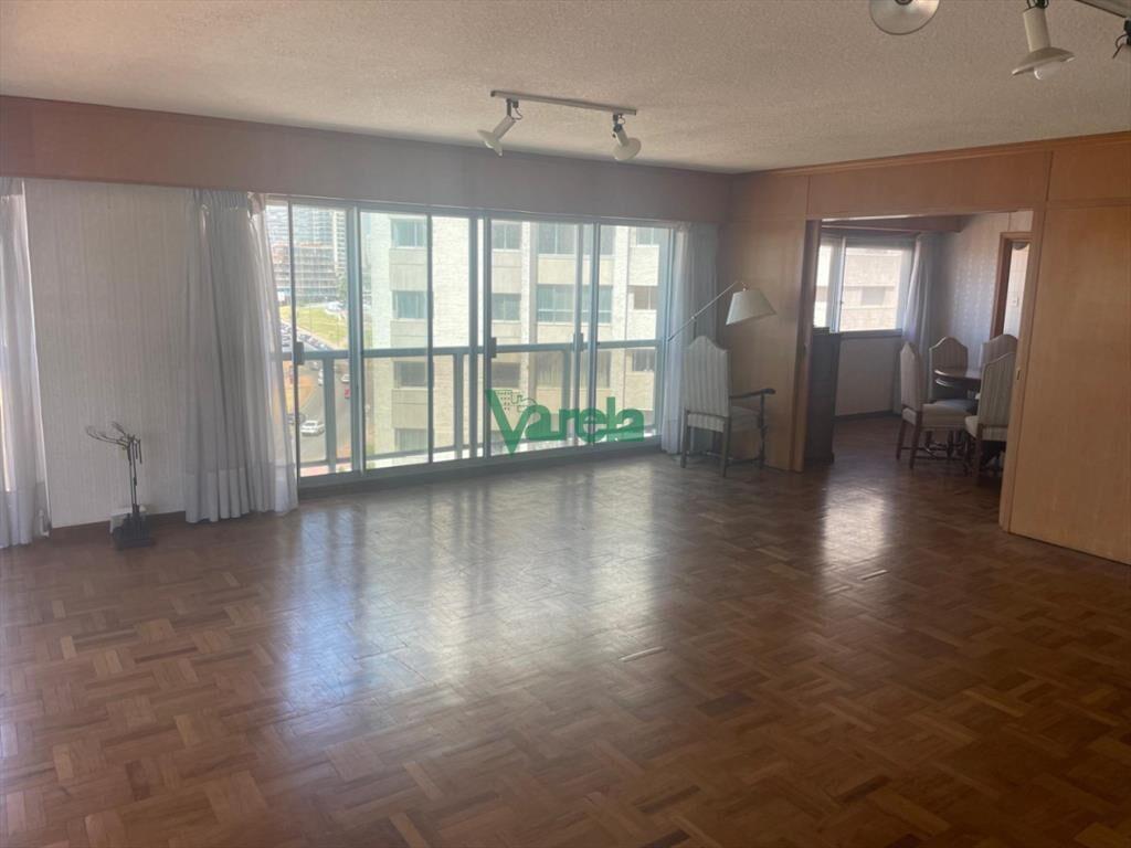 Venta apartamento ,Pocitos Nuevo,3 dormitorios y