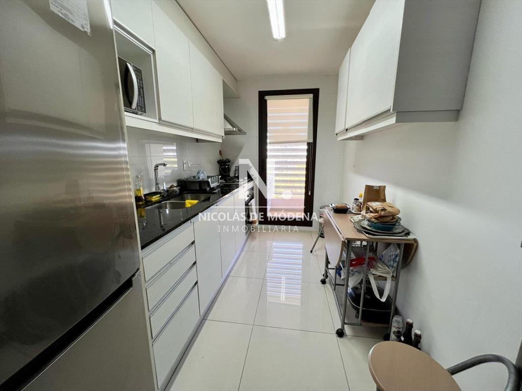 En venta apartamento con excelente vista, de 3 en