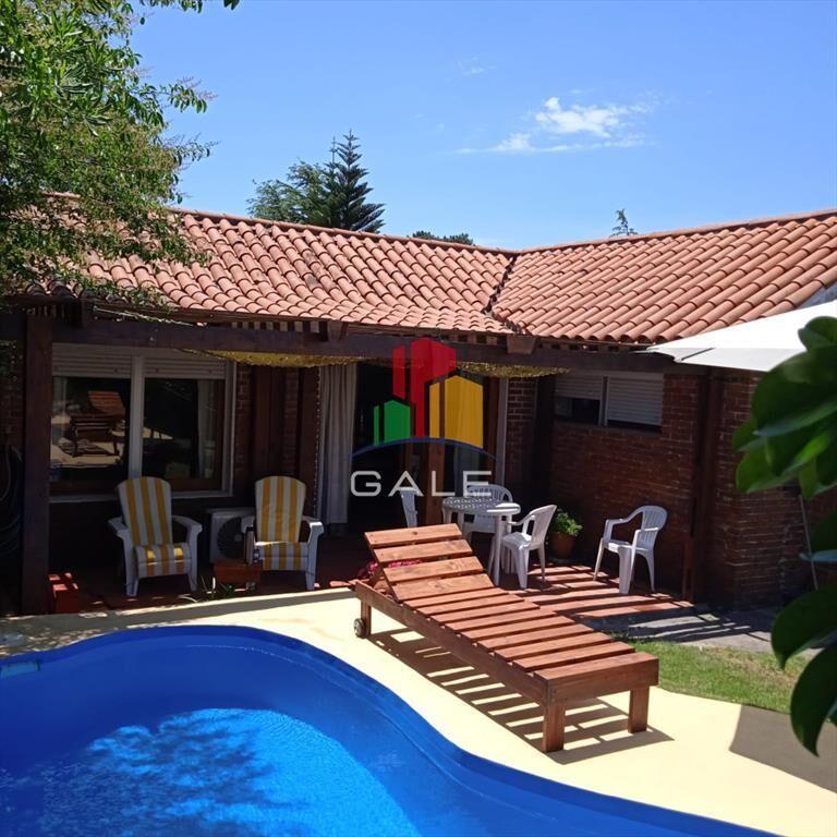 Casa en alquiler anual - Altos del Pinar