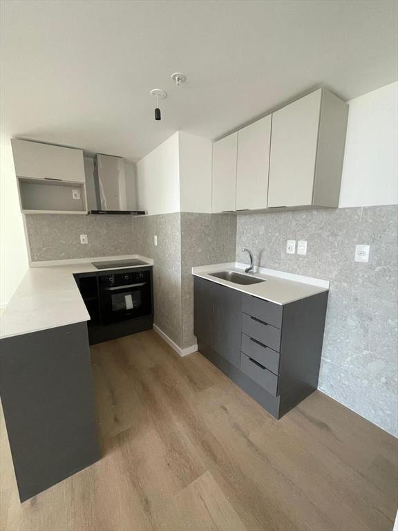 Vendo Apartamento 3 dormitorios,2 baños, amplio balcón con