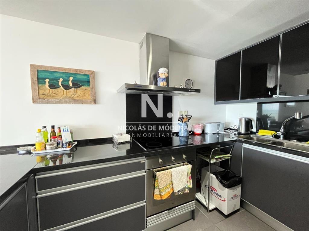 En venta apartamento de 2 dormitorios en suite en