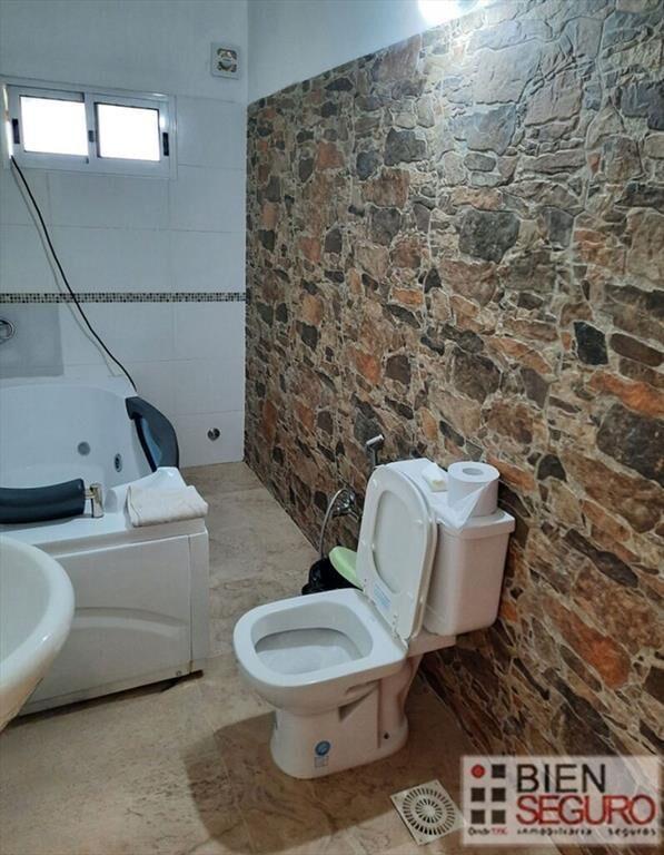 Chacra de 1,1has. con 3 casas en venta en Las Brujas