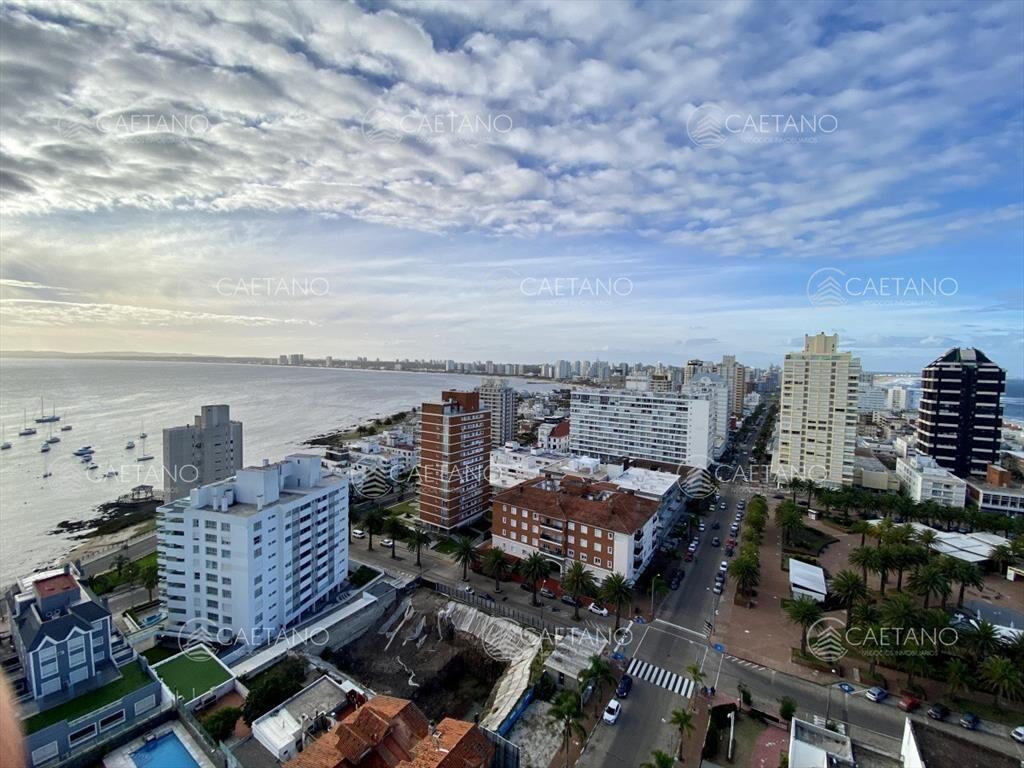 Apartamento 3 dormitorios en península Punta del