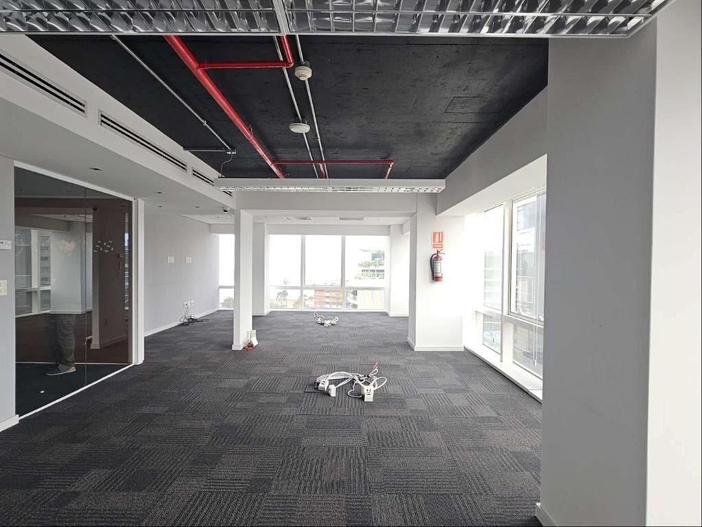 Oficina WTC - World Trade Center 4 - Alquiler. Para entrar
