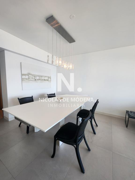 Vende apartamento de 3 dormitorios en suite, con vista al m