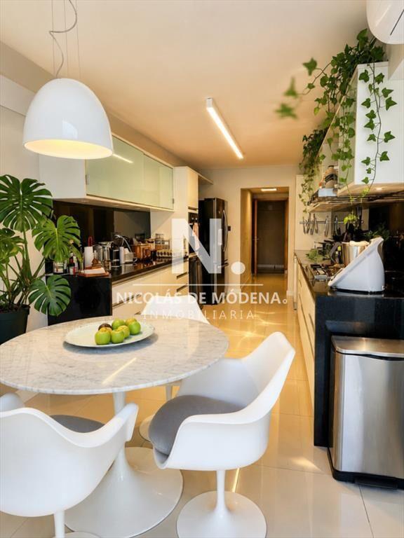 En venta en apartamento de 4 dormitorios con a