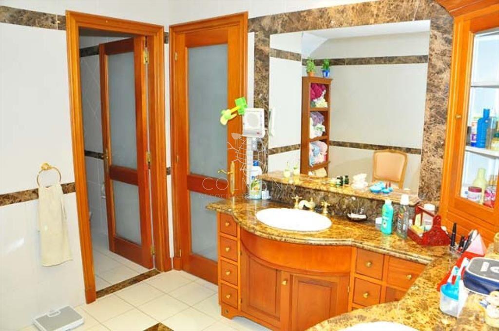 Casa en Mansa, 7 dormitorios a pasos del mar