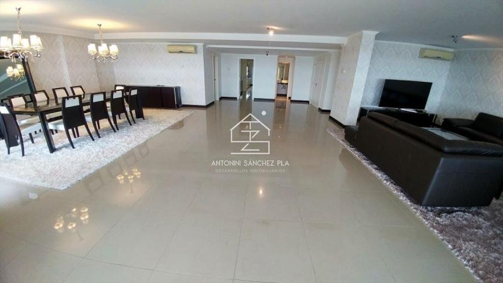 Exclusivo departamento en venta Playa Brava 4 -