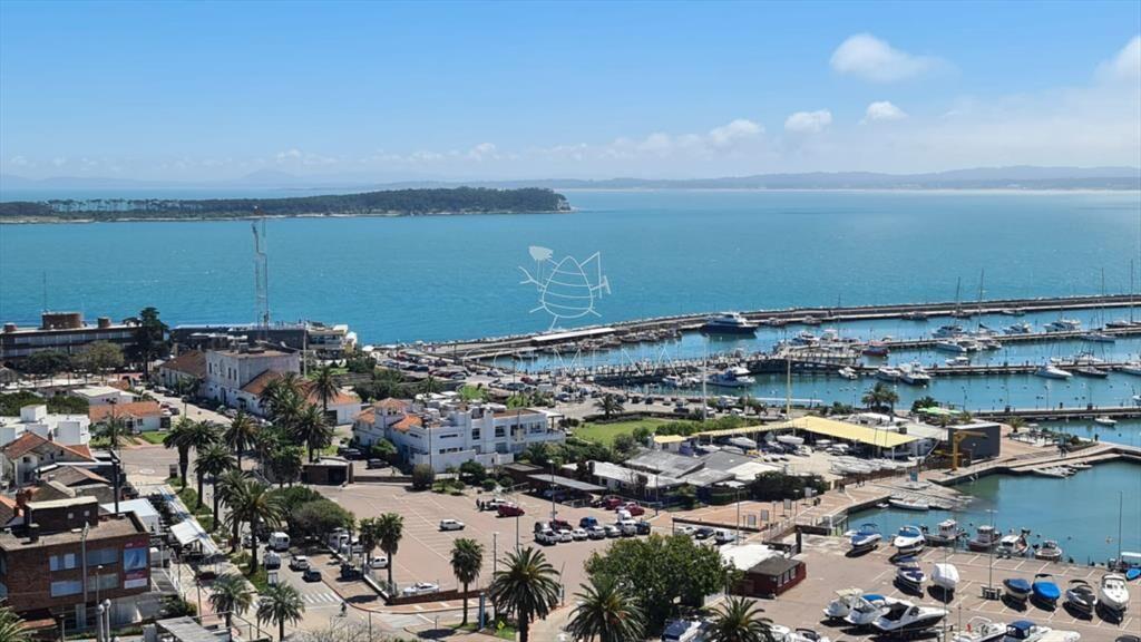 apartamento vista al puerto