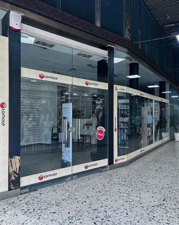 Local comercial 18 de julio y Julio Herrera y Obes