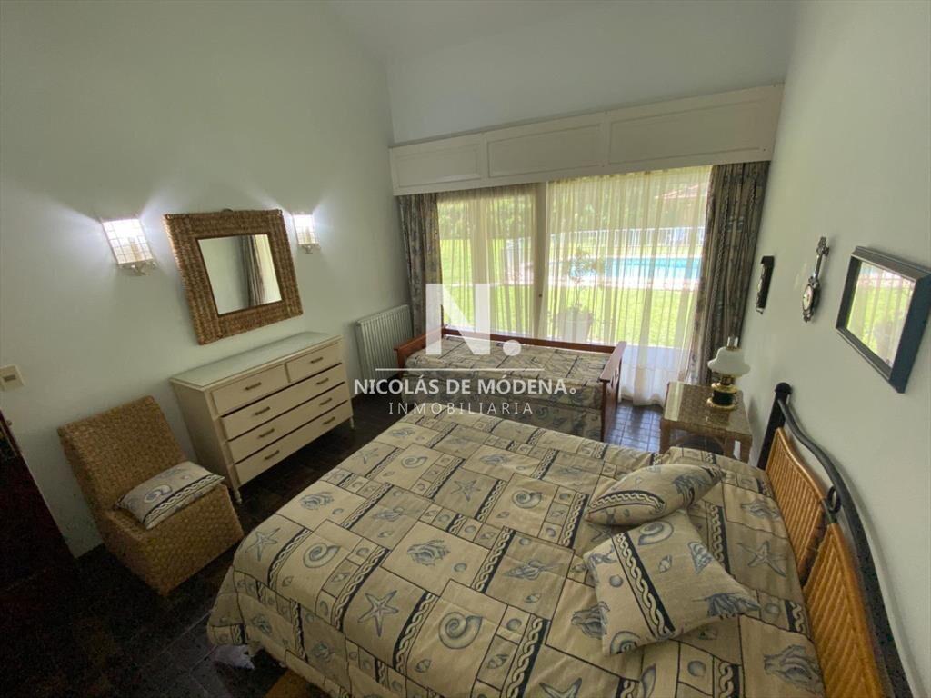 Hermosa Chalet en venta, Mansa., Bajo de Precio.