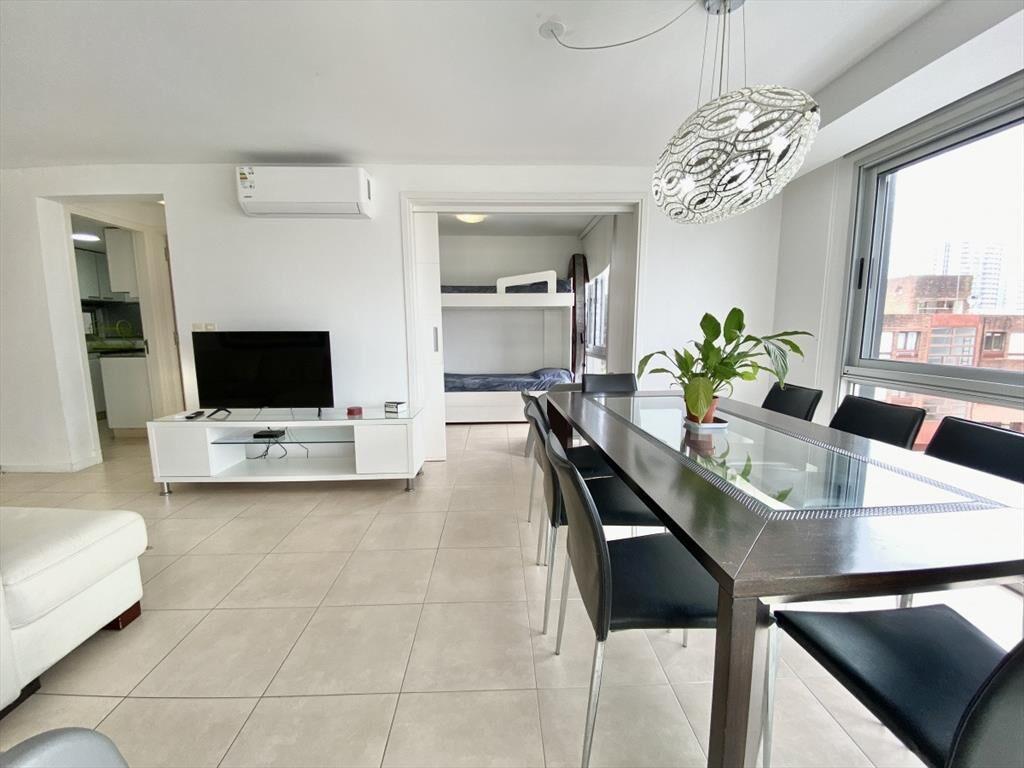 VENTA DE APARTAMENTO DE 2 DORMITORIOS Y MEDIO DEL