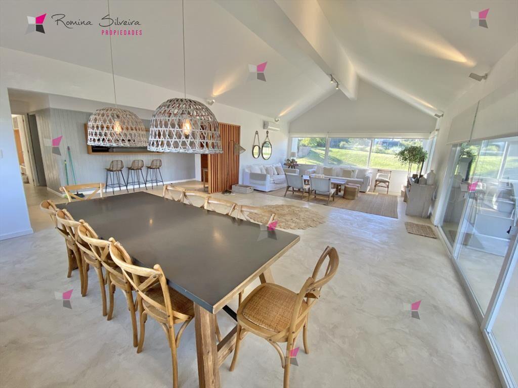 VENTA DE CASA 5 DORMITORIOS PINAR DEL FARO