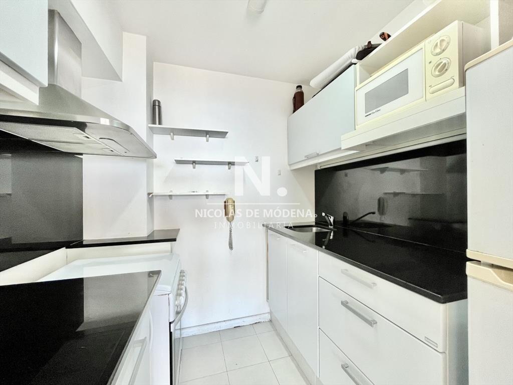 Vende apartamento de 3 dormitorios con excelente