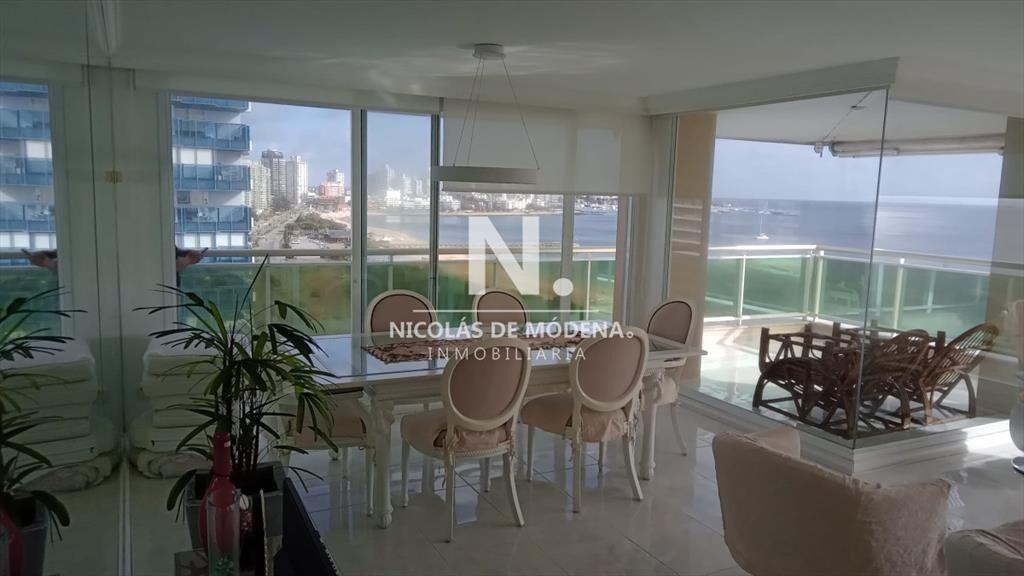 Hermoso departamento 3 dormitorios frente al mar