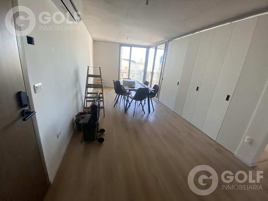 Venta apartamento de 2 dormitorios DUPLEX  Ciudad Vieja