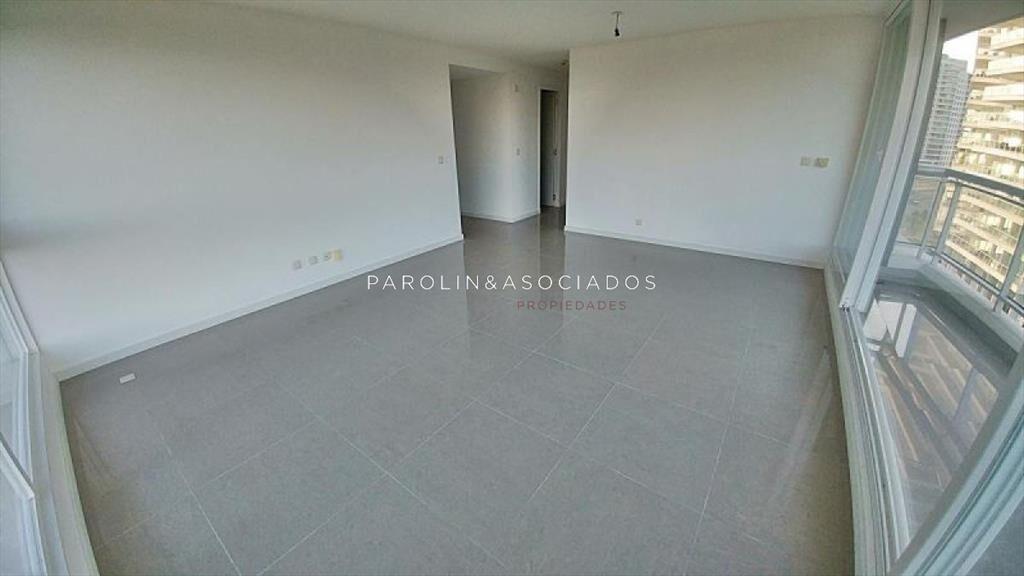 Apartamento en venta de 1 dormitorio en Torre One, Punta de