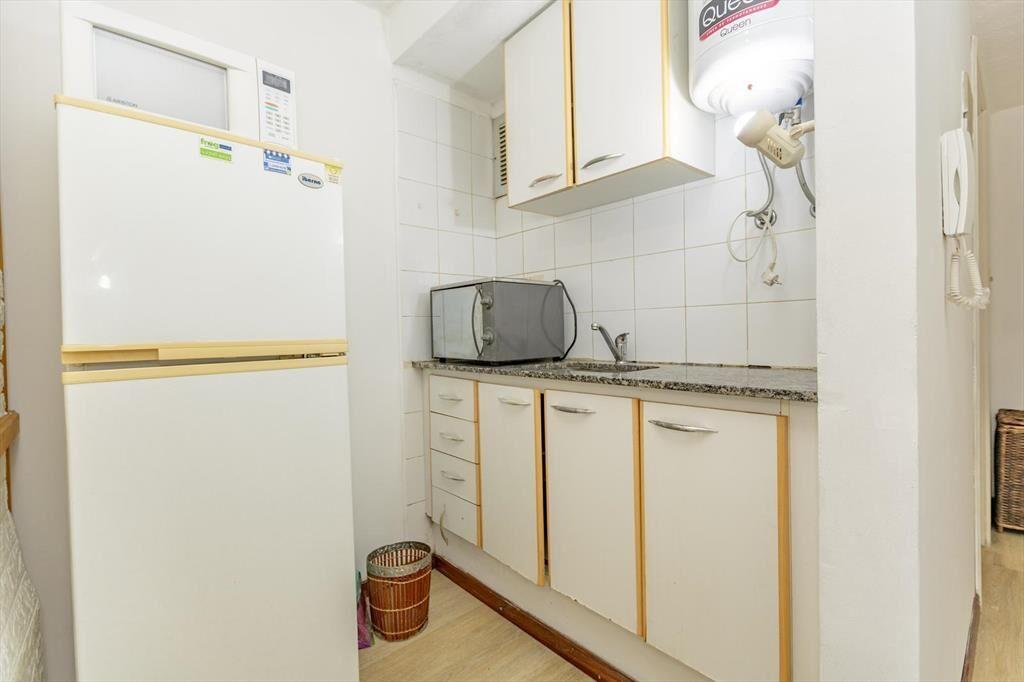Venta de monoambiente amoblado con renta en Pocitos