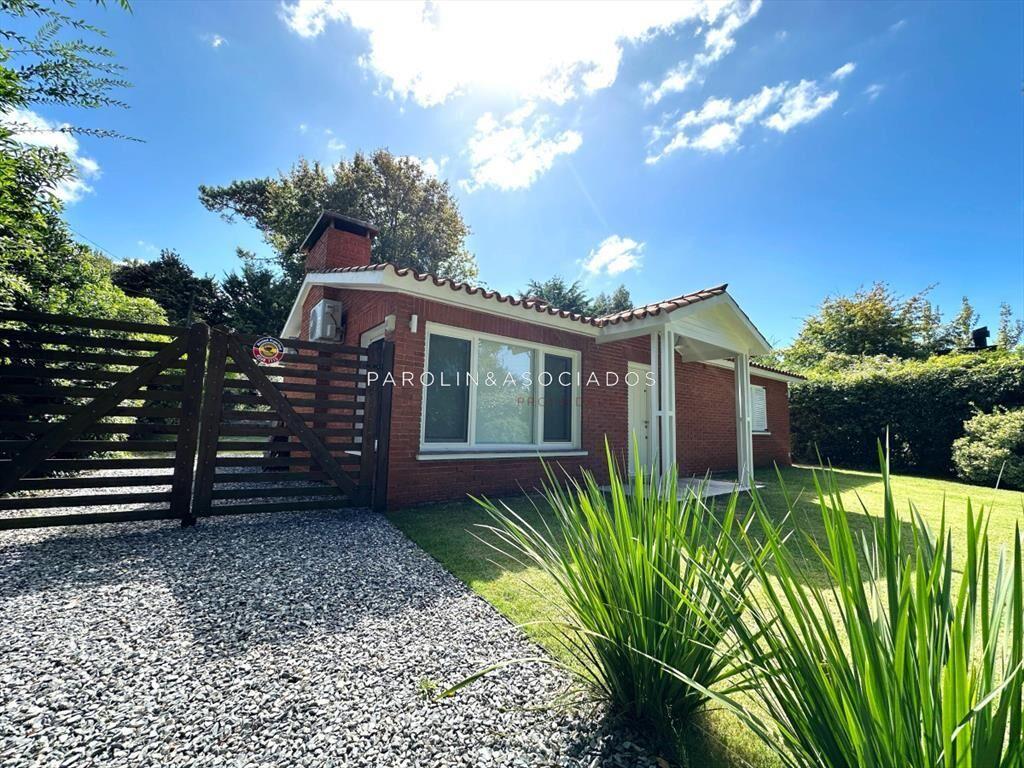 Hermosa casa de 2 dormitorios en venta. San Punta