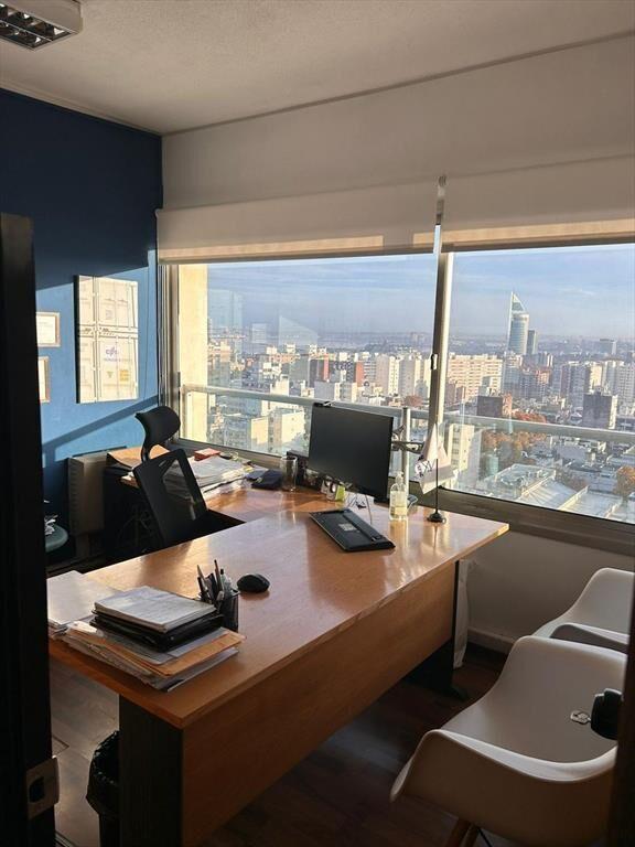 VENTA OFICINA TORRE DE LOS PROF CENTRO + GJE