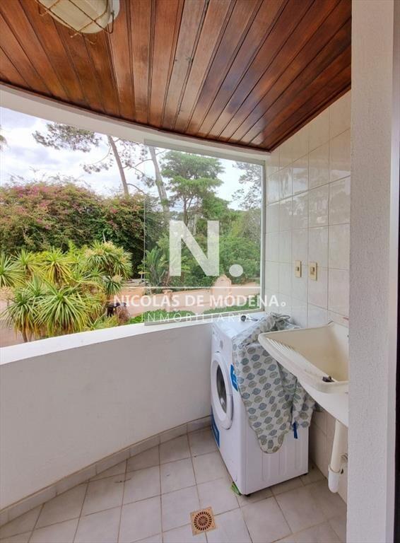 Vende apartamento de 3 dormitorios en Mansa Punta
