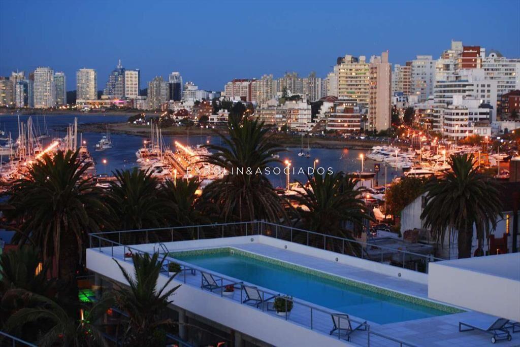 DEPARTAMENTO DE 2 DORMITORIOS EN PUERTO, PUNTA DEL ESTE