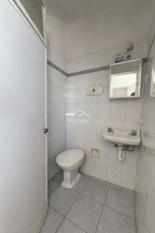 Venta apartamento 3 dormitorios con balcón y patio (alquila