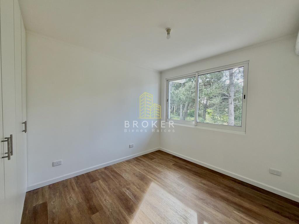 Venta casa 3 dormitorios punta del este Jardines