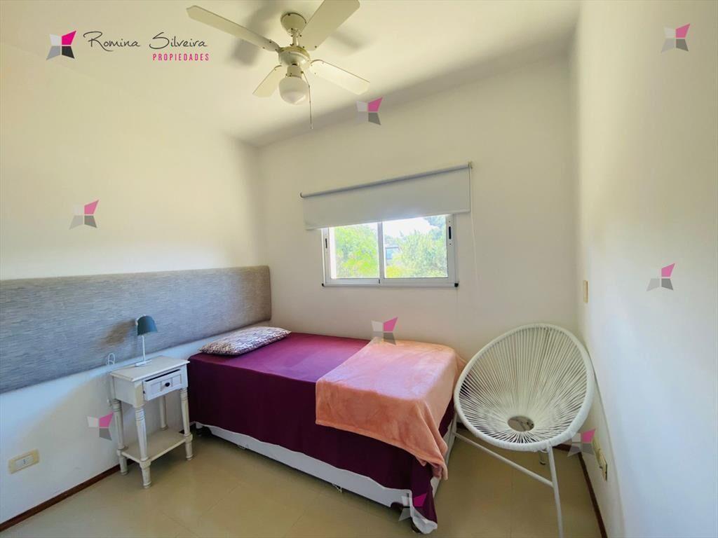 Apartamento en Alquiler Tres Dormitorios en Manantiales