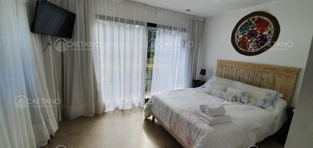 Venta casa Solanas 4 dormitorios