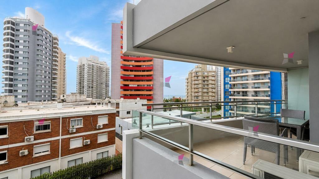 VENTA DE APARTAMENTO DE 2 DORMITORIOS EN FOREST