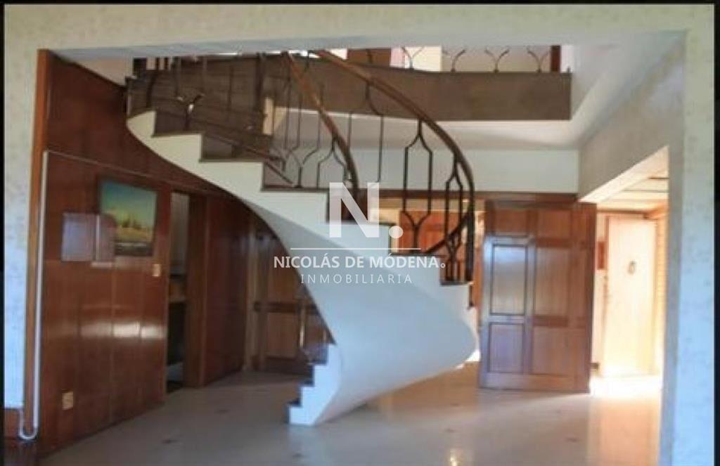 Casa en Venta de 5 dormitorios en Montevideo