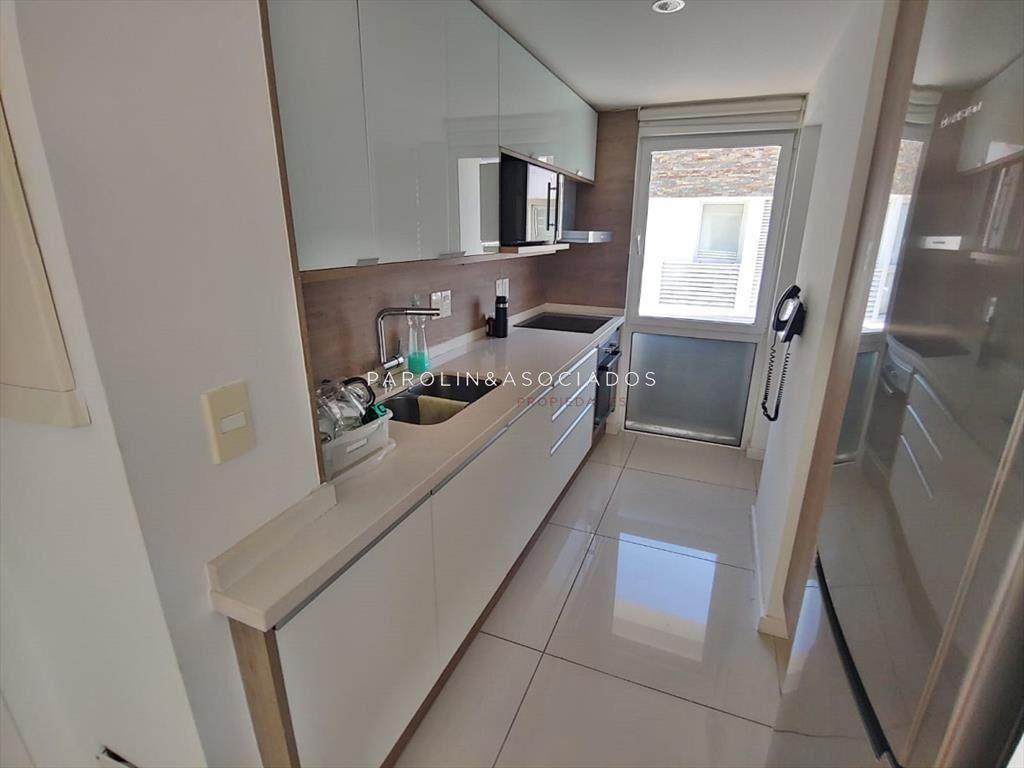 Apartamento en venta de 2 dormitorios en Punta