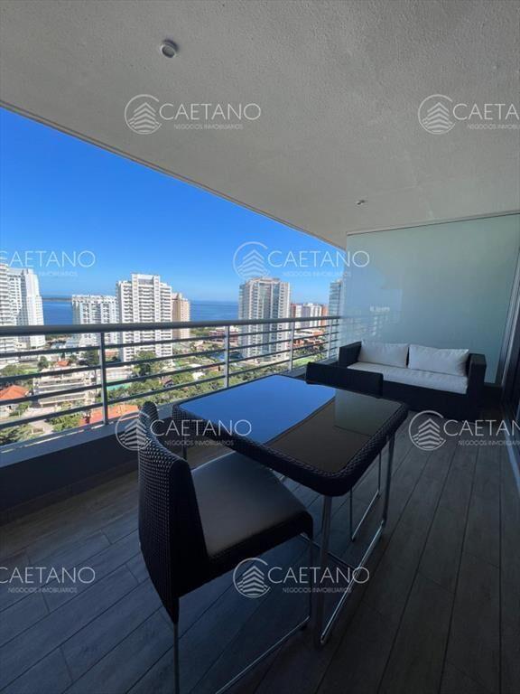 Vende apartamento de 2 dormitorios en suite, con
